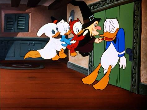 Disney At Heart Donald Ducks Trick Or Treat Short