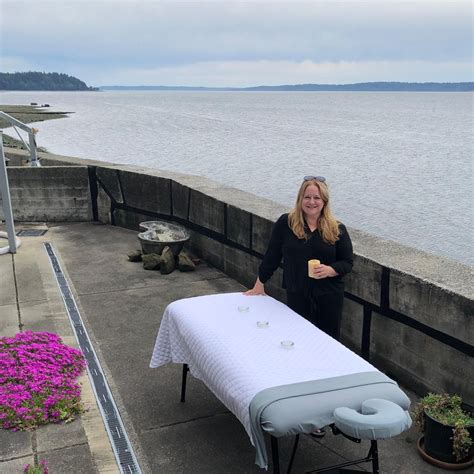Mobile Outdoor Massage With Massage Traveler Seattle Wa