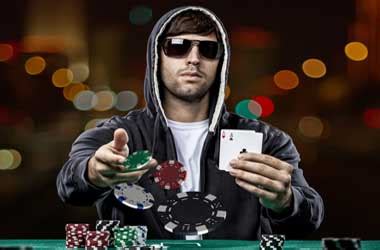 How to play poker professionally. Professional Poker Games | Are You Playing for the Big Bucks?