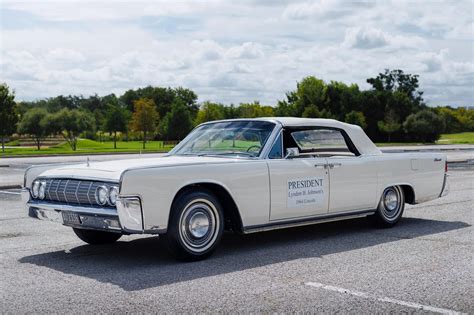 Lyndon B Johnson Used To Drive This 1964 Lincoln Continental And Now