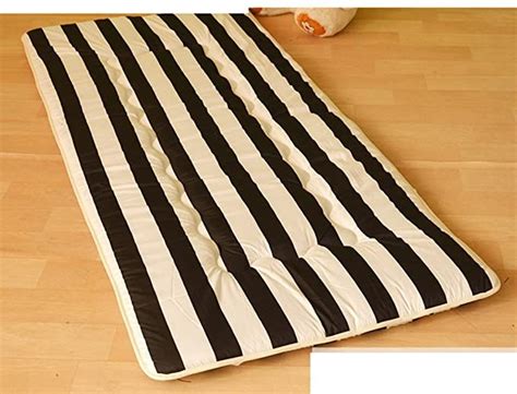 This twin size mattress can be used as a temporary bed, a play area, or even a convenient exercise mat. GJLTGFDLTUJG Mattress/Thin Non-Slip Mattress/Folding ...