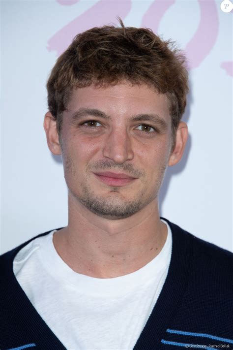 In 2011 he won the trophée chopard award for male revelation of the year at the cannes film festival.1. Niels Schneider - Photocall - Etam Live Show 2019 au Stade ...