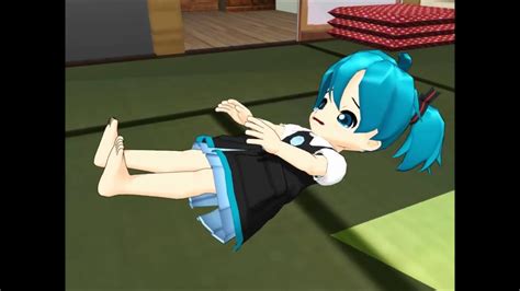 Mikumikudance Little Miku Is Not Able To Get Up Youtube