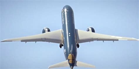 Boeing 787 Dreamliner Performs Near Vertical Takeoff Fox News Video