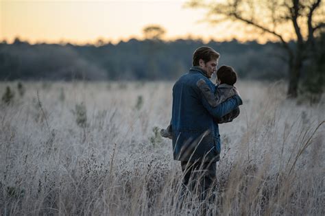 A father (michael shannon) goes on the run to protect his young son, alton (jaeden lieberher), and uncover the truth behind the boy's special powers. Midnight Special director Jeff Nichols: 'I think plot is ...