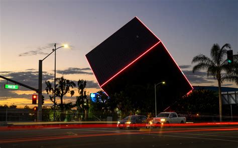 After a 15-year slumber, Discovery Cube awakens with colorful light