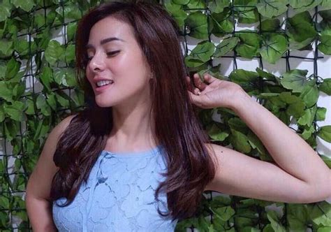 Siapa Astrid Tiar Artis Presenter Dan Model Indonesia Berita Hari