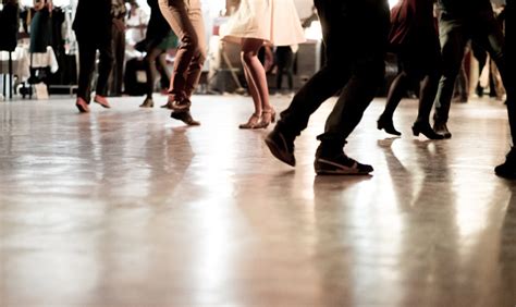 8 Reasons You Should Try Swing Dancing Lessons Grotto Network