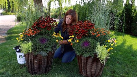 Packing These Fall Containers Full 🍁🌼🍂 Garden Answer Youtube Fall