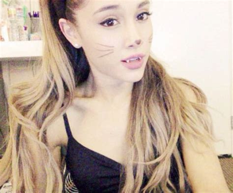 Ariana Grande Twitter, Instagram Pics - Celebzz - Celebzz