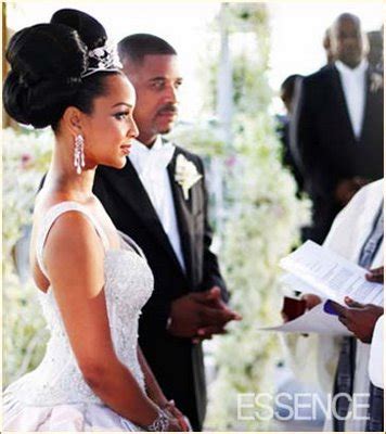 African, african american, caribbean, jamaican. Lisa Raye wedding big bun hairstyle - thirstyroots.com ...