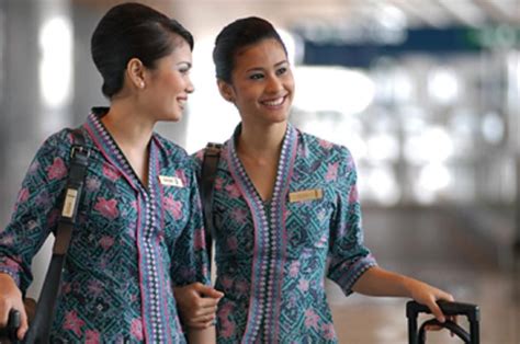 Prepare yourself and become one of the many cabin crews of this company. Malaysia Airlines cabin crew (As a hostie, my thoughts are ...