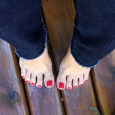 Nice Toes Pretty Toes Feet Soles Womens Feet Long Red Nails Red