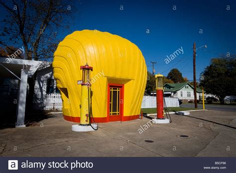 Historic Shell Station In Winston Salem North Carolina Usa Stock