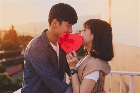 Cara Ciuman Bibir Yang Benar Romantis Dan Mesra