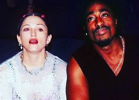 Madonna Perde La Causa L Amore Con Tupac Va All Asta