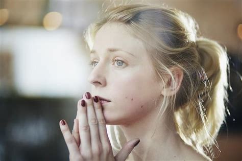 Napis keto na białym tle. Niska samoocena - jak z niÄ walczyÄ, przyczyny, czy to