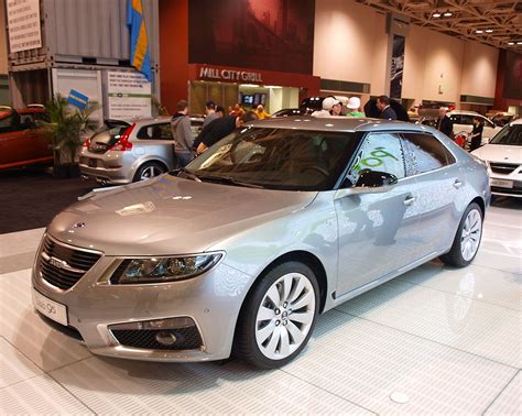 It's an extra half hour because of an unpaid 30 minute lunch break. Saab 9-5 - Wikipedia