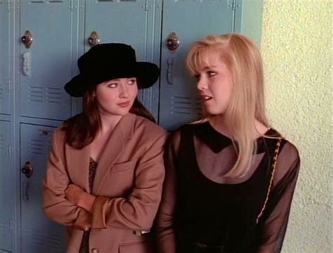why beverly hills 90210 is the epitome of fashion beverly hills 90210 90s aesthetic