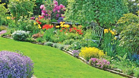 Extend Your Gardens Beauty With Layered Landscaping