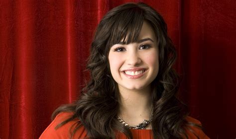Demi Lovato Glance Face Smile Brunette Girl Hair Hd Wallpaper Rare Gallery