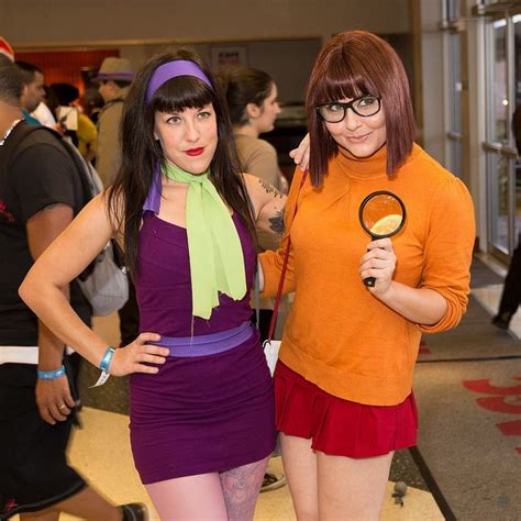Sexy Velma And Daphne Pics