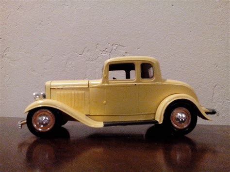1932 Ford 5 Window Coupe Plastic Model Car Kit 1 25 Scale 854228 Pictures By Qualifyin