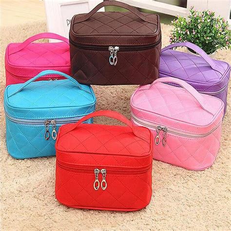 Wholesale Solid Colors Zipper Cosmetic Bag Make Up Bag Handle Train
