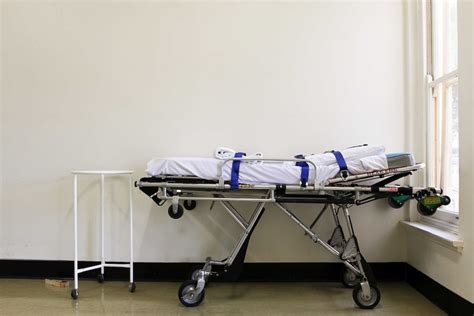 Our executive manager, glenn seri talks us through what queensland country health fund has. Queensland Health staff warned over COVID-19 related PPE ...