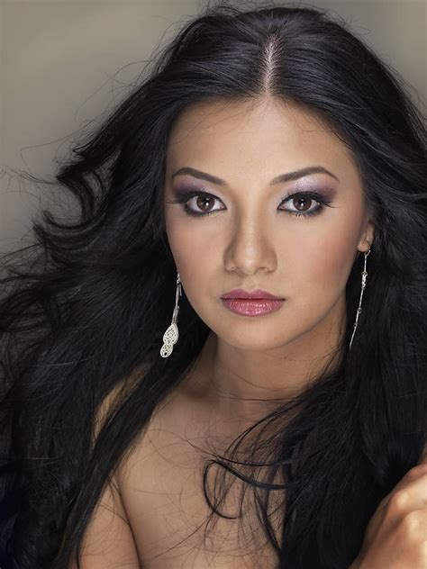 Topik mengenai artis malaysia berita terkini foto video foto mengenai artis malaysia dan lihat perkembangan terkini berita informasi dari astro awani. Hish..Neelofa Photo Shoot Dedah Tubuh? | Berita Semasa ...
