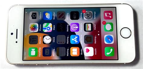 unlocked apple iphone se a1662 64gb gold 4g lte smart phone atandt t mobile h2o ebay