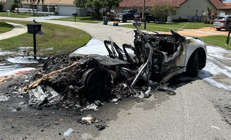 Jaguar I Pace Catches On Fire Again Is This Another Bolt Ev Battery