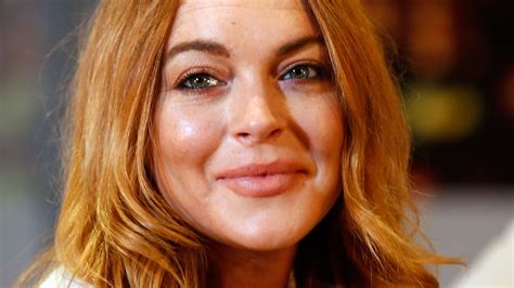 Lindsay Lohan Celebrates Her Return To Acting With Nod To Mean Girls Internewscast