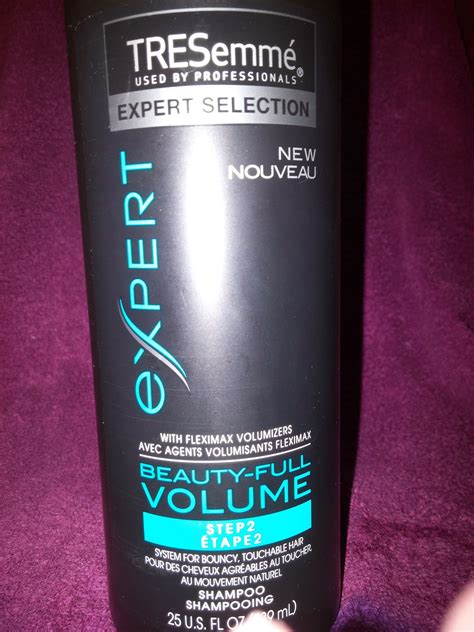 It will protect the color and keep it bright, saturated up to even with daily use this shampoo will make sure that your hair color will stay the same as when you first colored it, thanks to the formula that protects. TRESemmé Beauty-Full Volume Shampoo reviews in Hair Care ...
