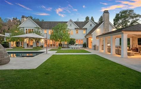 27m Remarkable Villa In Atherton Offers Impeccable Details Landscaping