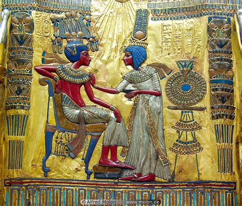 Photo Of Tutankhamun And His Wife Tutankhamun Tomb Items Egyptian