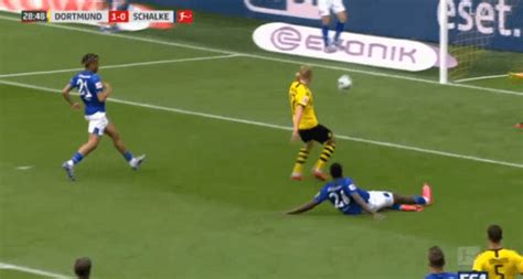 Haaland scores first goal since bundesliga's restart. Quién más que tú... Erling Haaland es el primer goleador ...