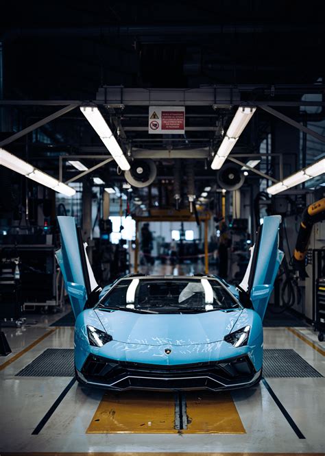 The Last Na V12 Lamborghini Aventador Is Going To Switzerland It Is