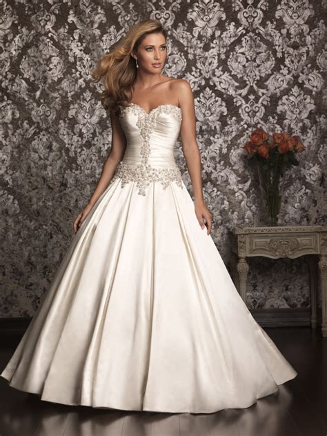 Giving you an insight on the kind of dress i would love to wear on my wedding day, which one would you wear loveliesenjoy #weddingdress donate to my. 3 Stunning Plus Size Satin Ballgown Wedding Dresses ...