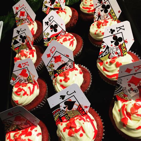 [Homemade] Alice in Wonderland Halloween Themes Red Velvet Cupcakes : food