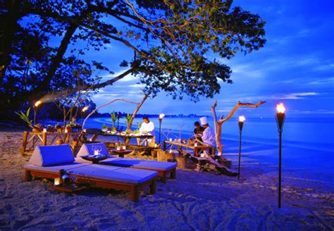 Places to visit in malaysia for honeymoon. Malaysia Honeymoon Packages | Honeymoon Holiday Deals to ...