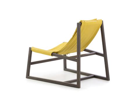 Relaxsessel in holz, leder weiß, eichefarben. Holly Sessel aus Leder und Holz, elegant - HomePlaneur