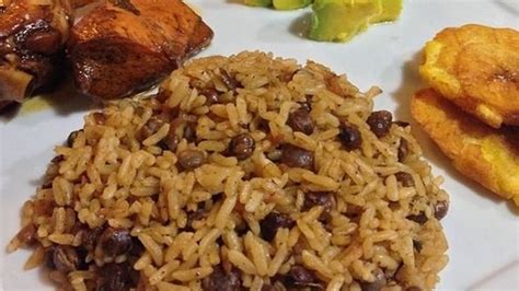 moro dominicano arroz con frijoles recipes food food to make