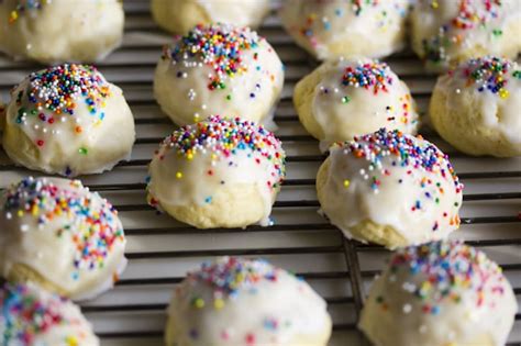 Italian cookies aka italian wedding cookies are soft cookies dipped in a creamy glaze, then topped with colorful sprinkles italian christmas cookies. Italian wedding cookies