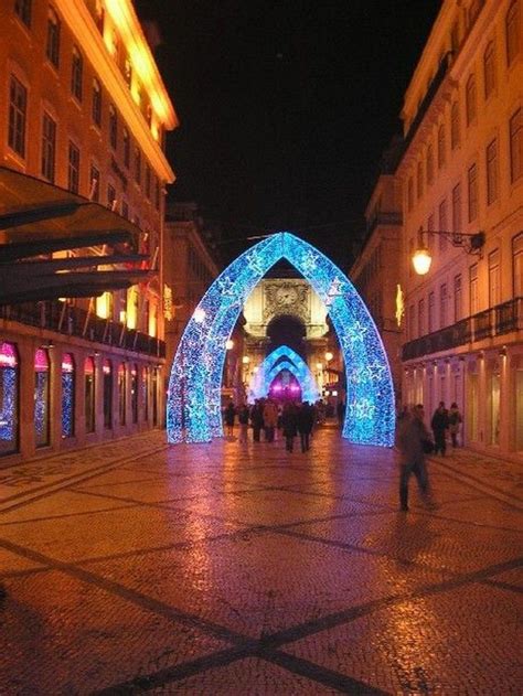 22 Beautiful Photos Of Christmas In Lisbon Portugal Steden Straat