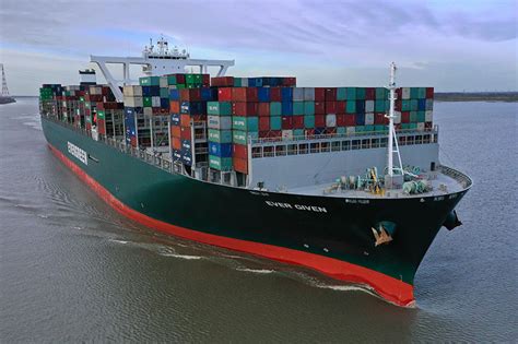 Bergung containerschiff »ever given« im suezkanal teilweise freigeschleppt. Hafen Hamburg | Ever Given | IMO 9811000 | Containerschiff
