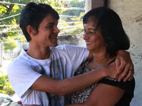 G Professora vira mãe por acaso ao adotar aluno em Belo Horizonte notícias em Minas Gerais