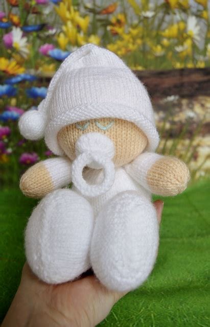 Need a new knitting project? Easy Knit Baby Knitting Pattern - Knitting by Post