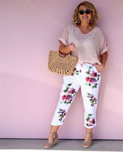 How To Wear Capris Or Cropped Pants Your Complete Guide Floral