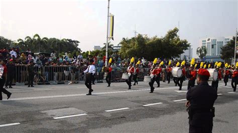 Genealogy for tunku abdul rahman (deceased) family tree on geni, with over 200 million profiles of ancestors and living relatives. Perak State Level Merdeka Parade 2015 - Sekolah Tunku ...